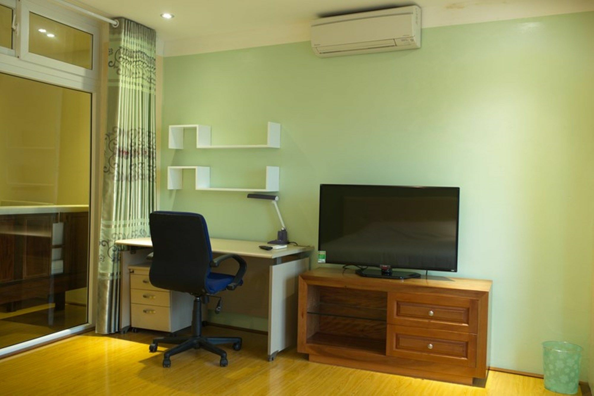 Poonsa Nguyen Phong Sac Apartamento Hanói Exterior foto
